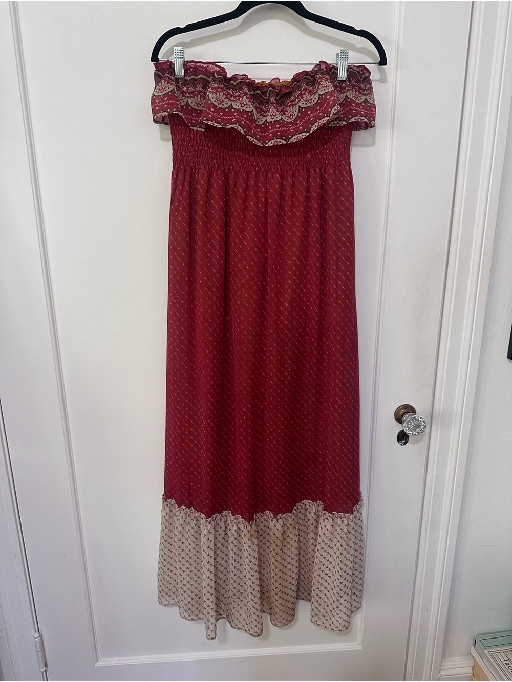 Belle du Jour red/cream floral strapless ruffled maxi sundress w/ tie belt  -L